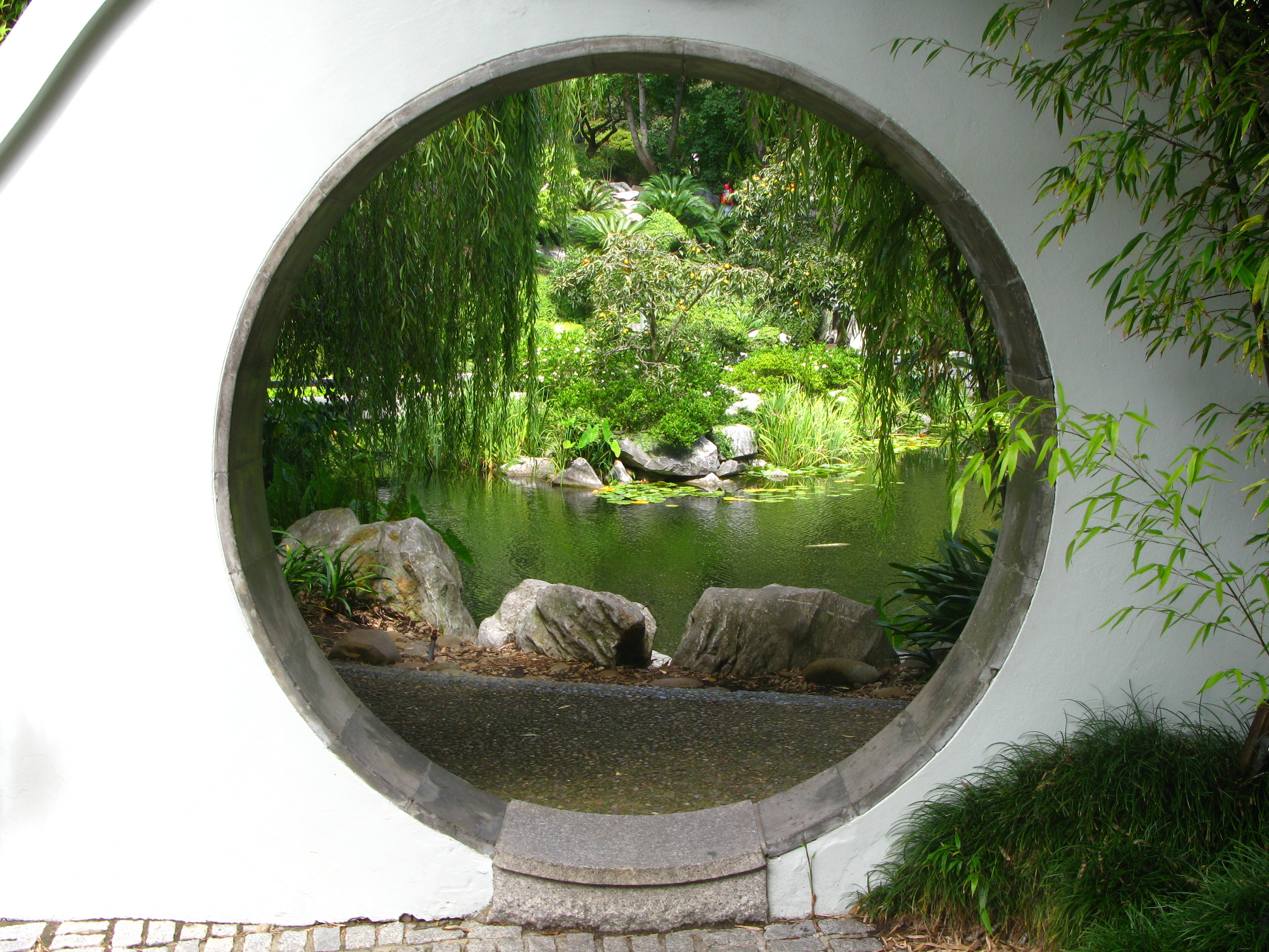 Moon Gate, Sydney